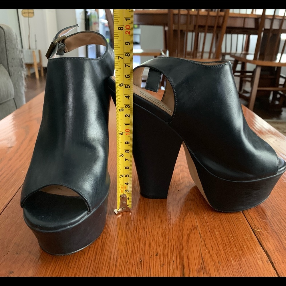 Steve Madden Navy Blue Platform Open Toe Wedges